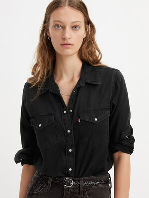 Levi's® Women's Iconic Western Shirt