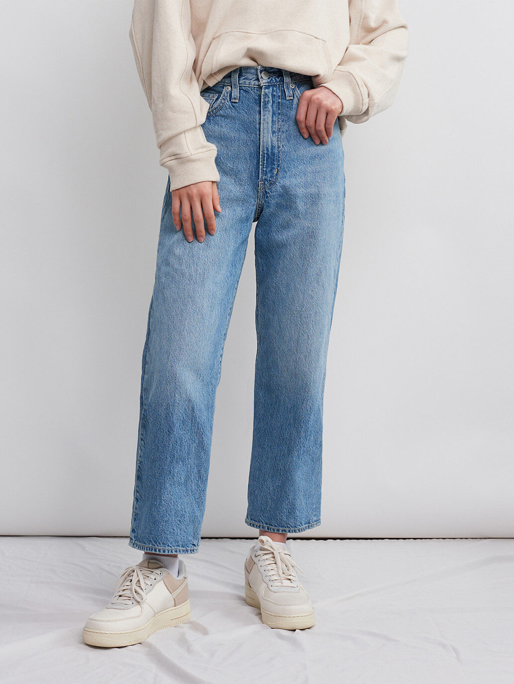 WellThread™ Ribcage Straight Ankle Jeans